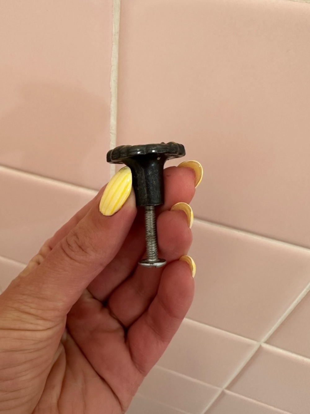 cabinet knobs - Picture 4 of 6